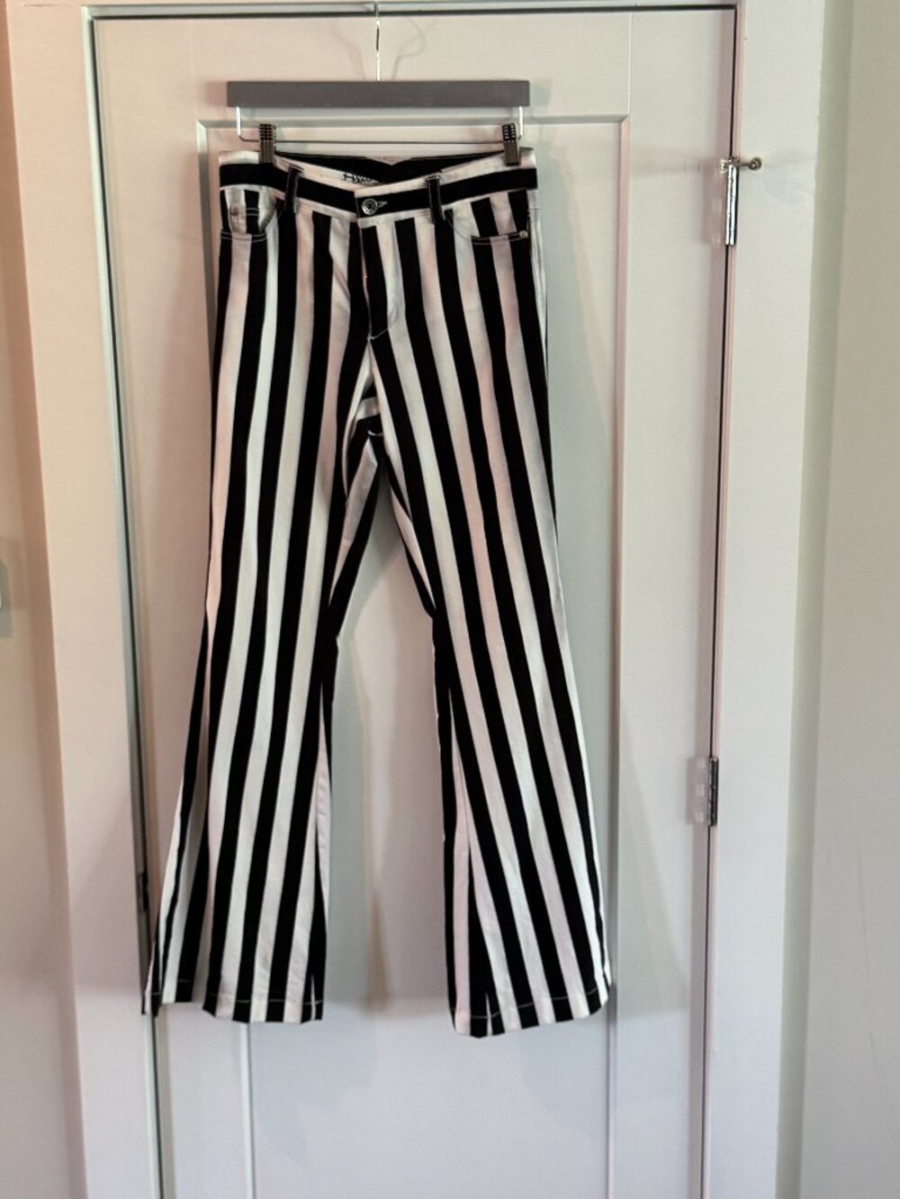 Alice + Olivia Black and White Stripe Flared Pants Size 8